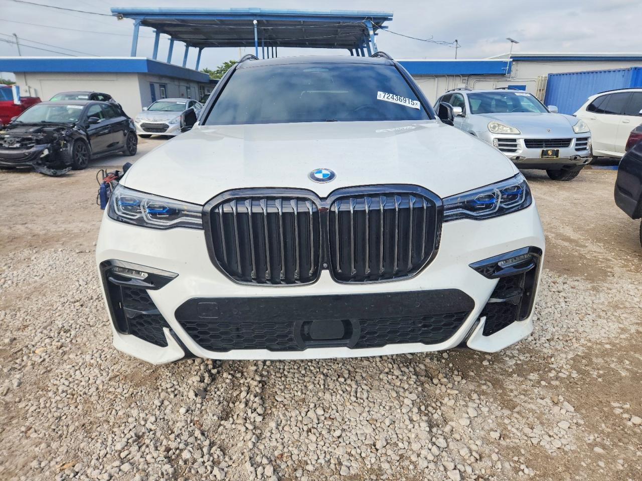 2021 BMW X7 M50I - Фото 5