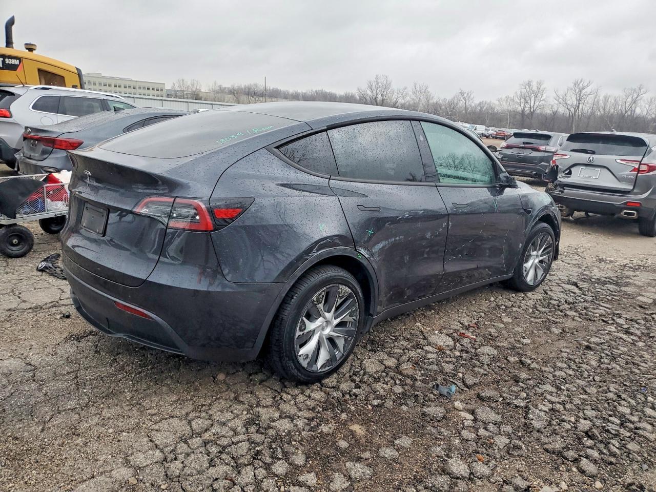 2024 Tesla Model Y - Image 3
