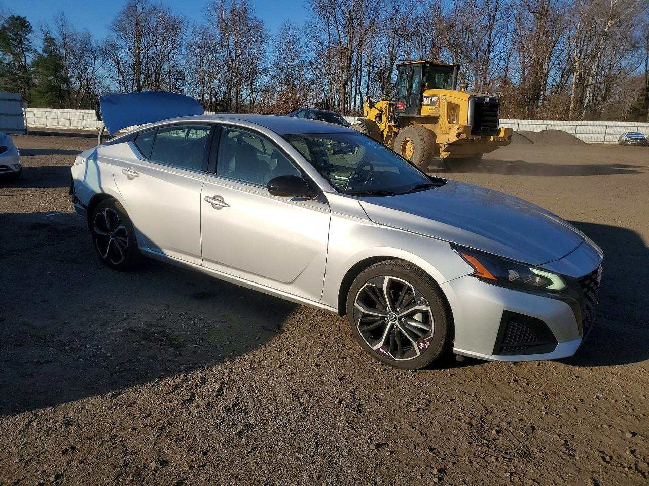 2023 Nissan Altima Sr - Фото 4