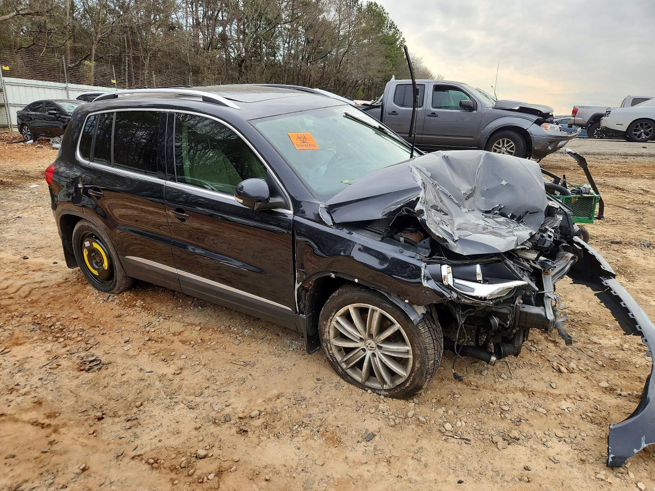 2013 Volkswagen Tiguan S - Image 4