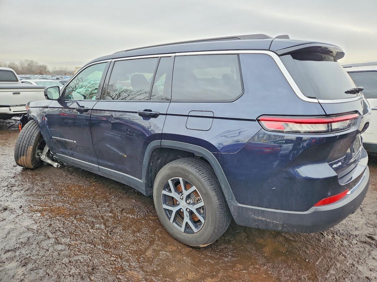 2024 Jeep Grand Cherokee L Limited - Image 2