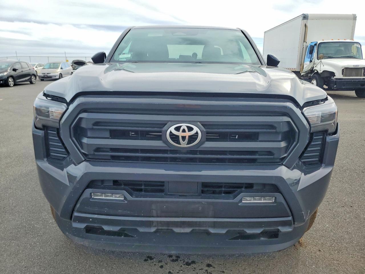2024 Toyota Tacoma Double Cab - Image 5
