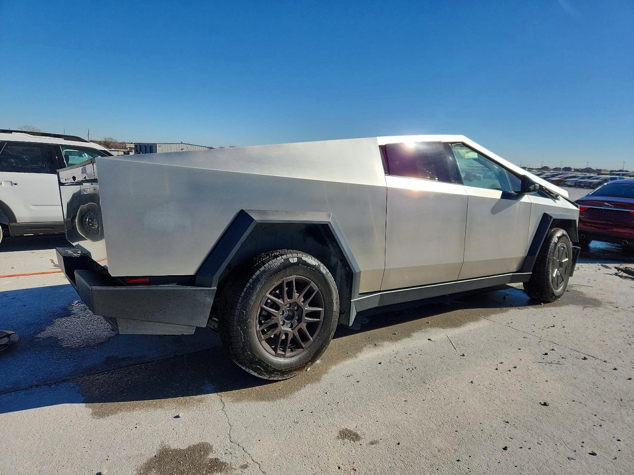 2024 Tesla Cybertruck - Image 3