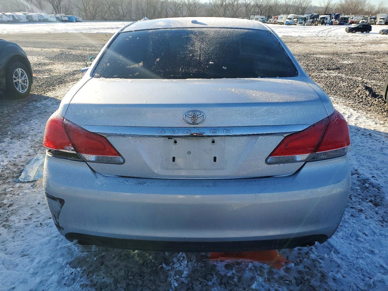 2012 Toyota Avalon Base - Фото 6