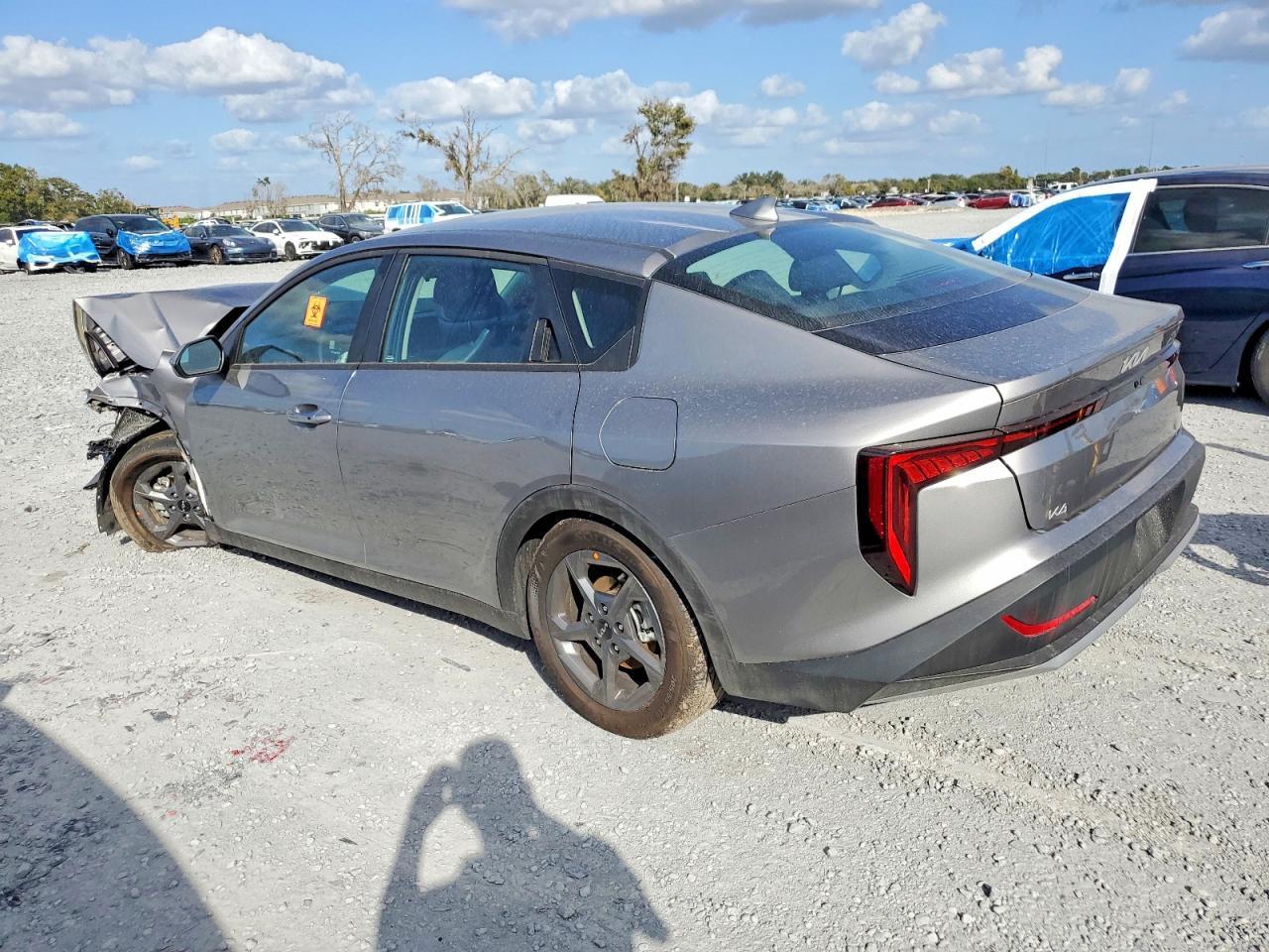 2025 Kia K4 - Фото 2