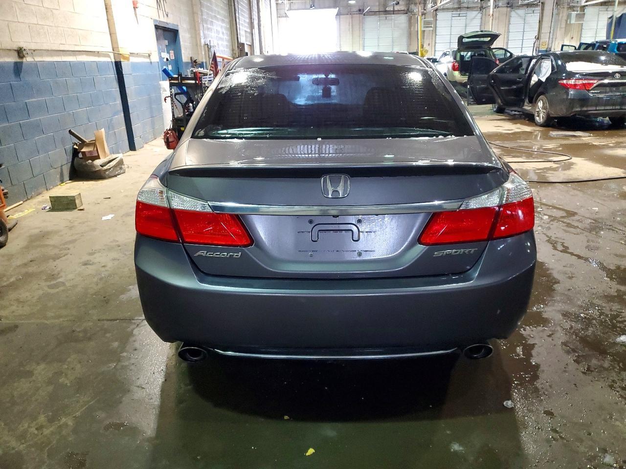 2014 Honda Accord Sport - Image 6