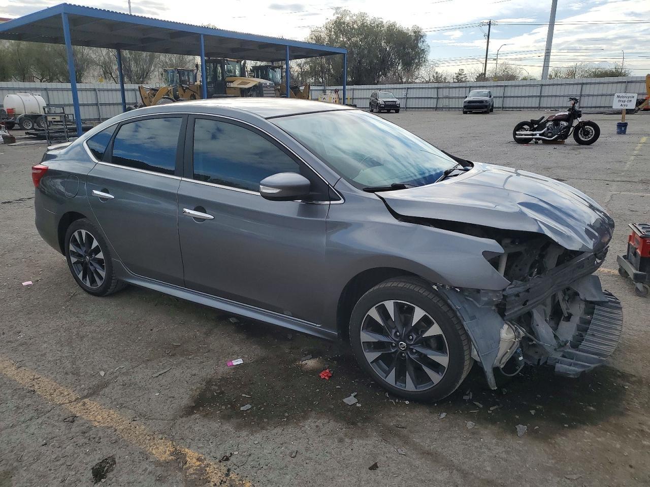 2016 Nissan Sentra Sr - Image 4