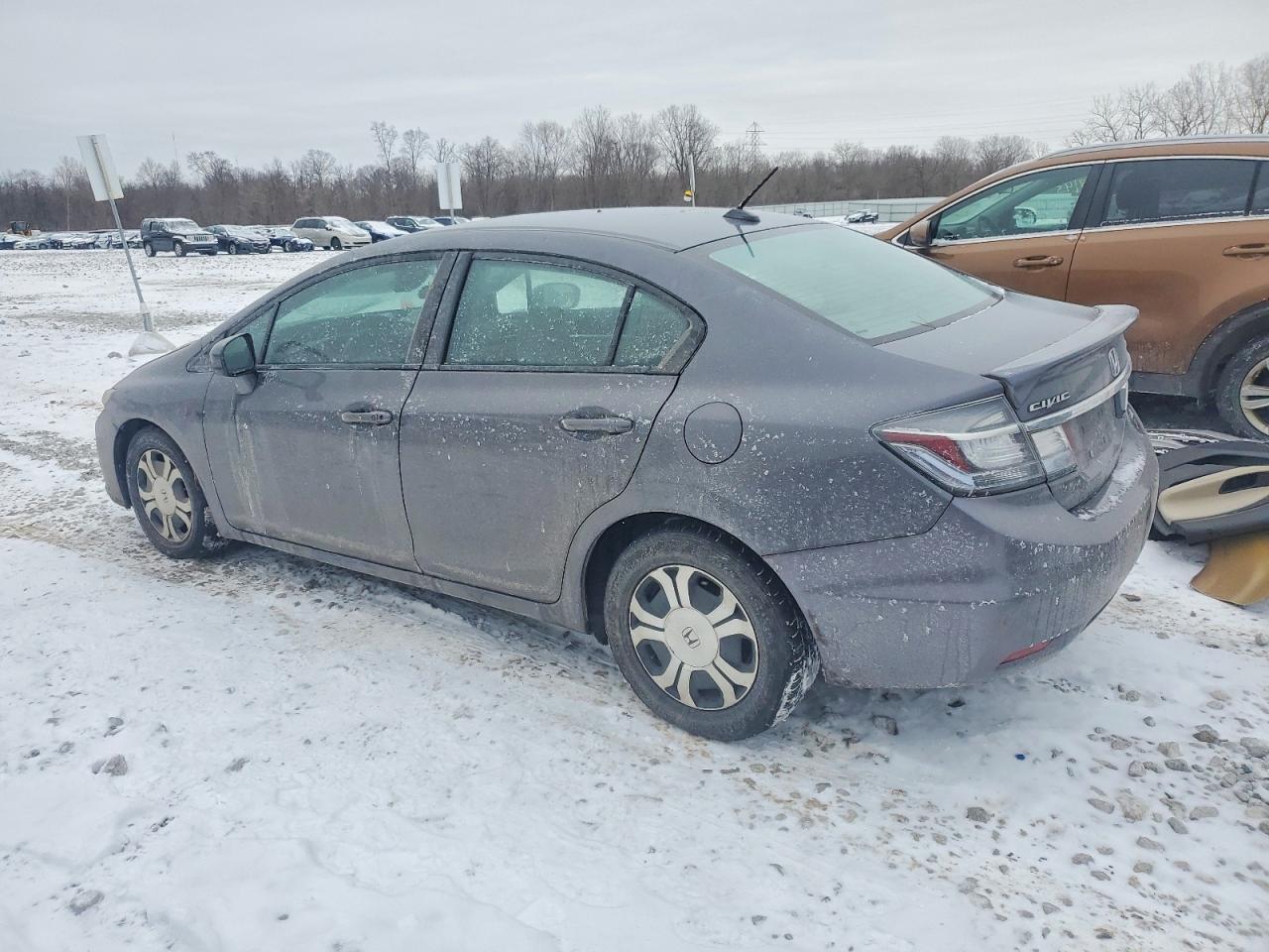 2015 Honda Civic Hybrid - Image 2