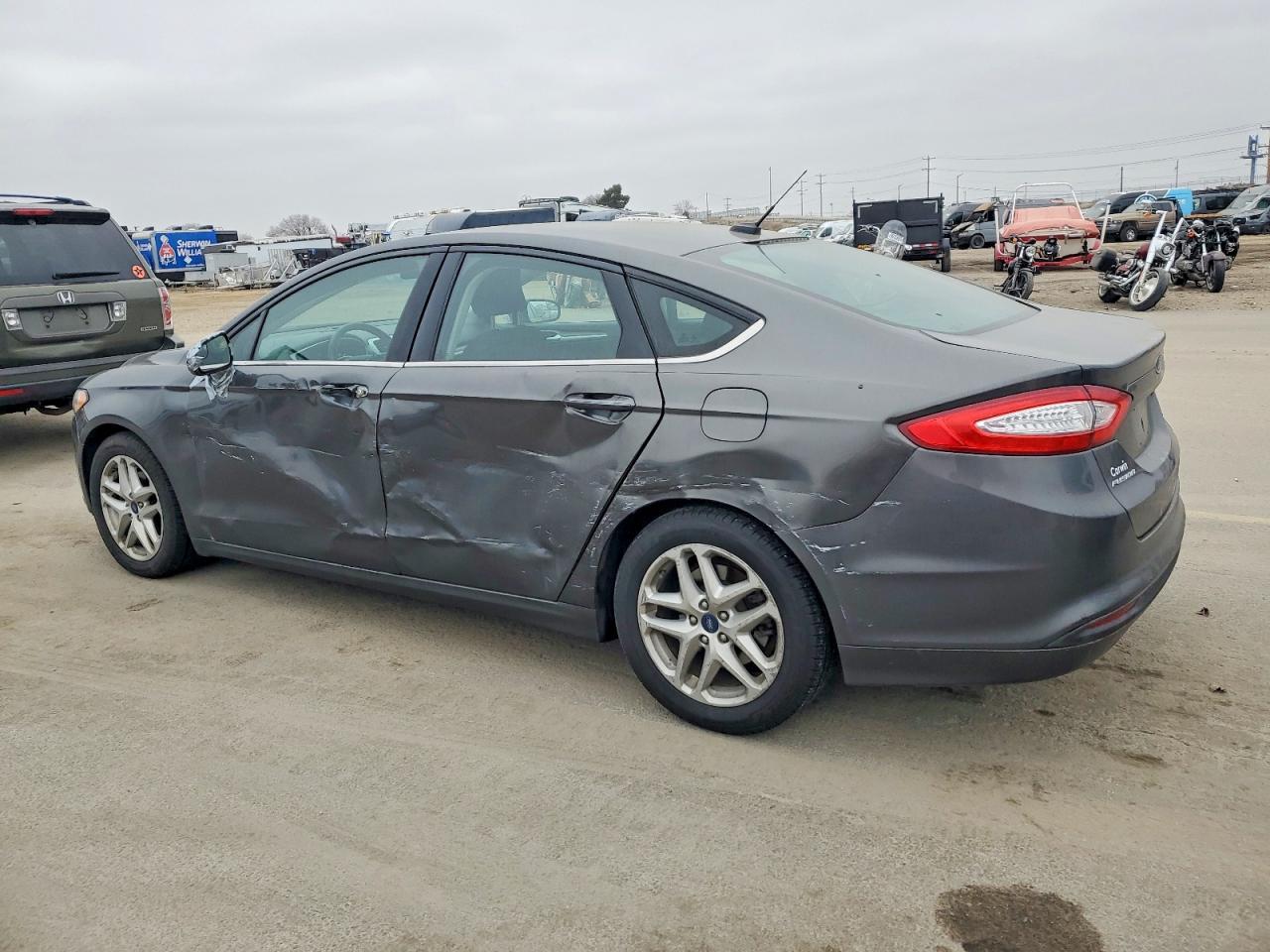 2016 Ford Fusion Se - Фото 2