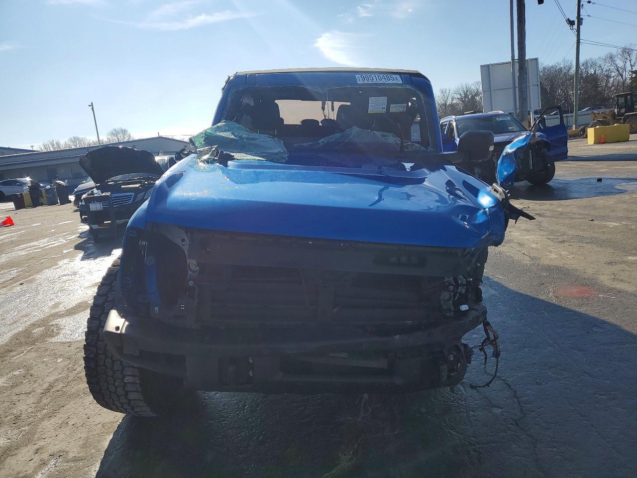 2023 Ford Bronco Base - Image 5