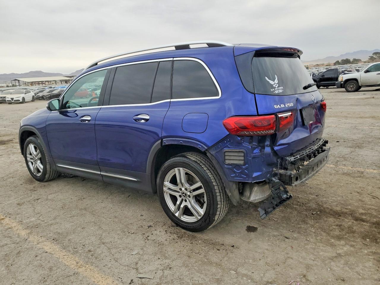 2020 Mercedes-Benz Glb 250 - Image 2