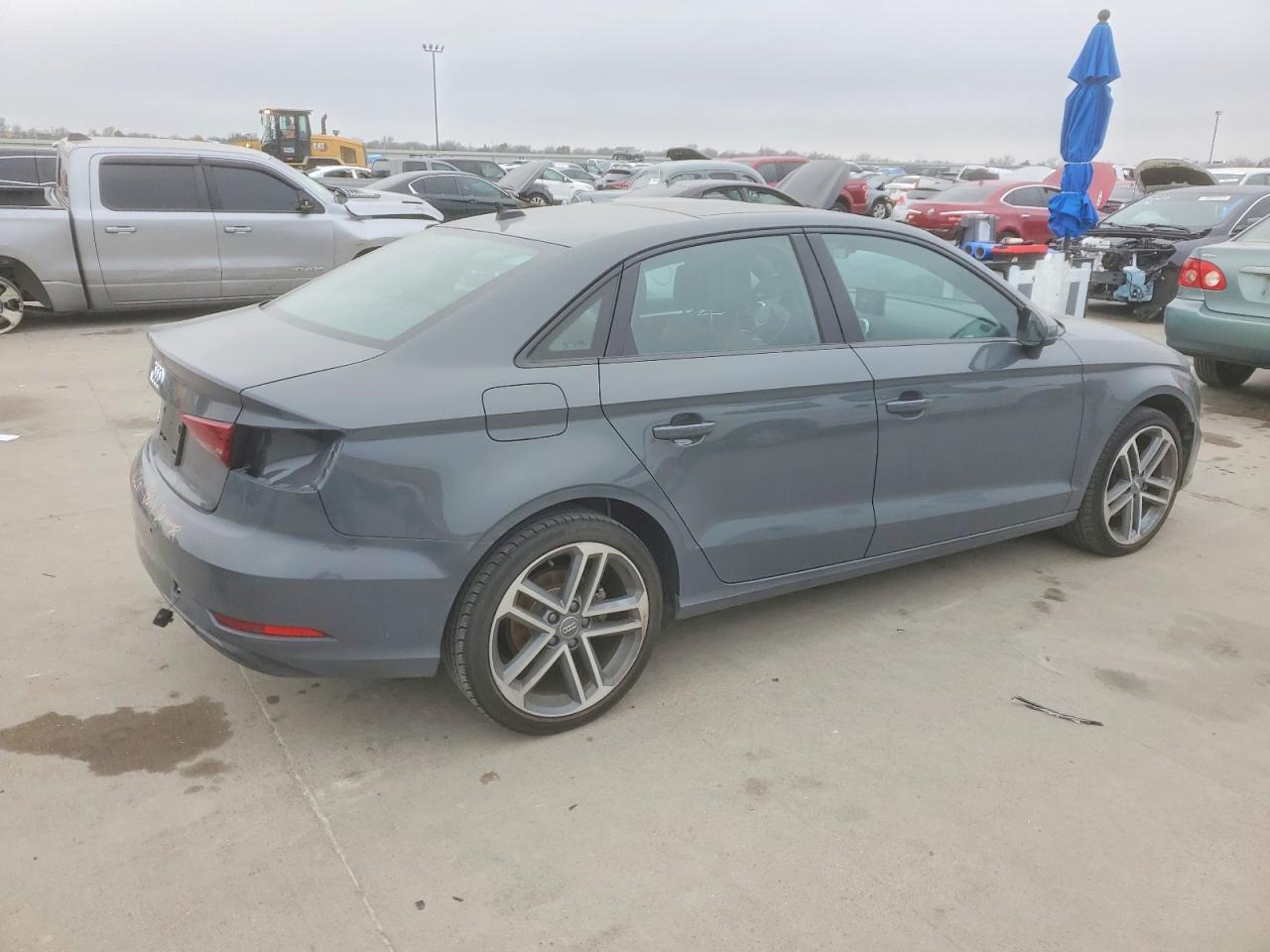 2020 Audi A3 Premium - Фото 3