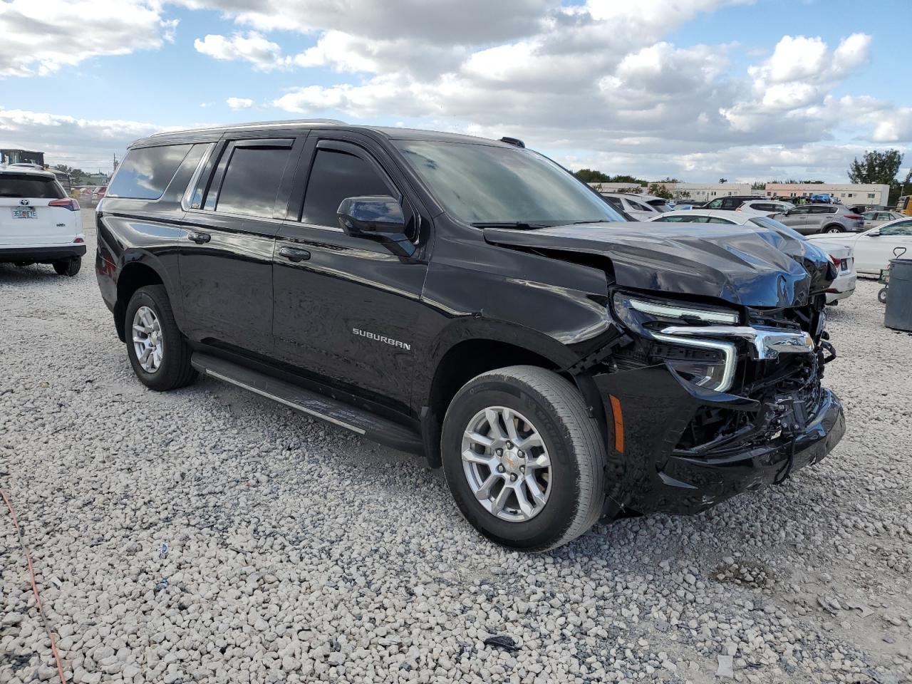 2025 Chevrolet Suburban C1500 Ls - Image 4