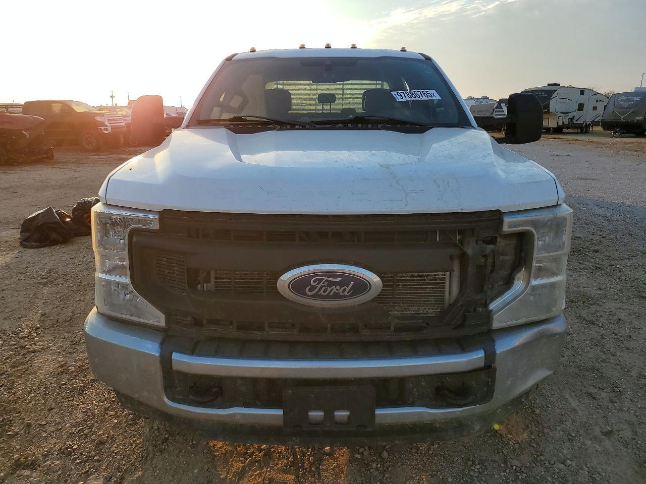 2021 Ford F350 Super - Фото 5