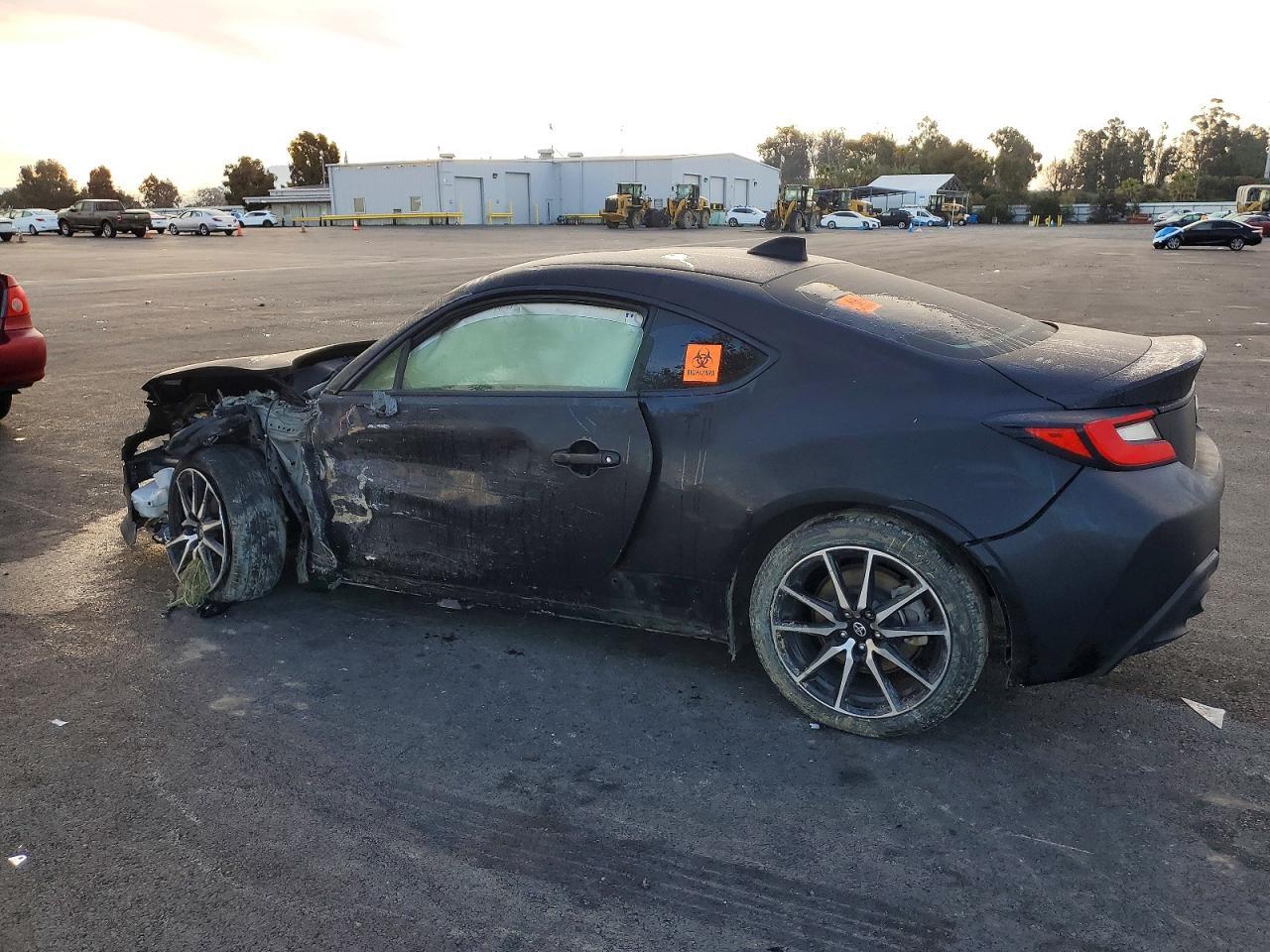 2023 Toyota Gr 86 - Image 2