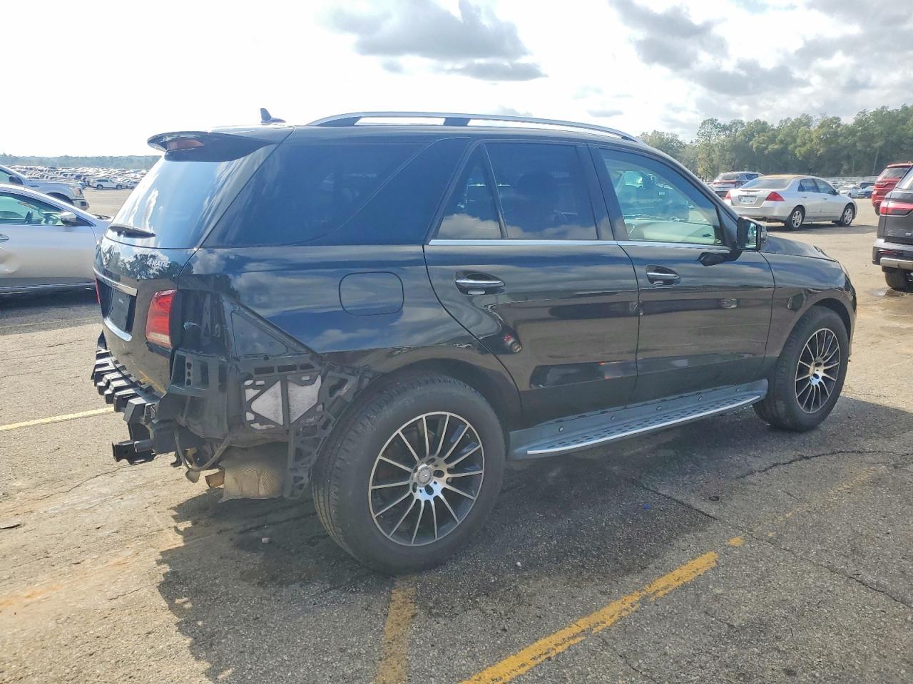 2016 Mercedes-Benz Gle 350 4Matic - Image 3