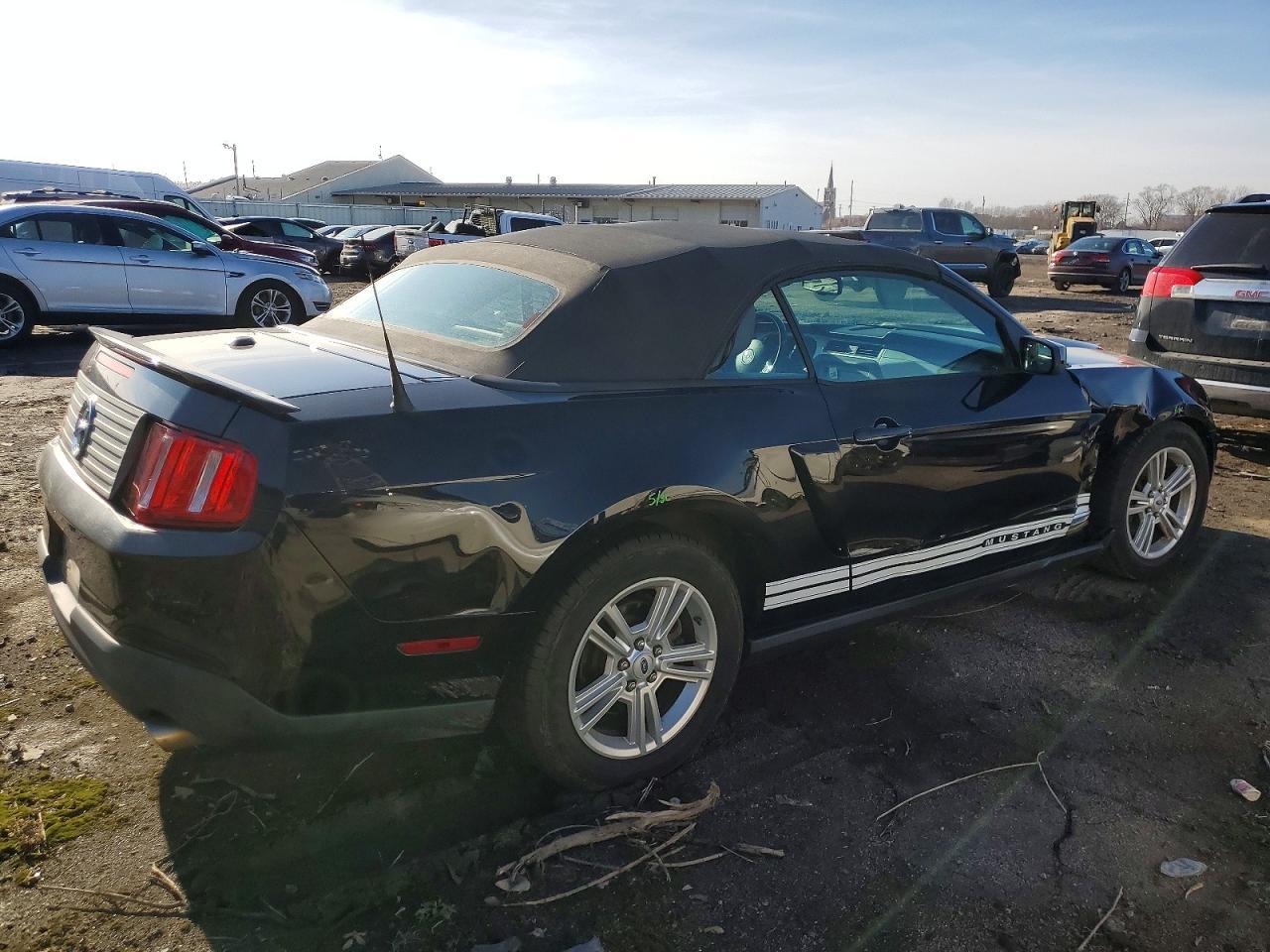 2010 Ford Mustang - Image 3