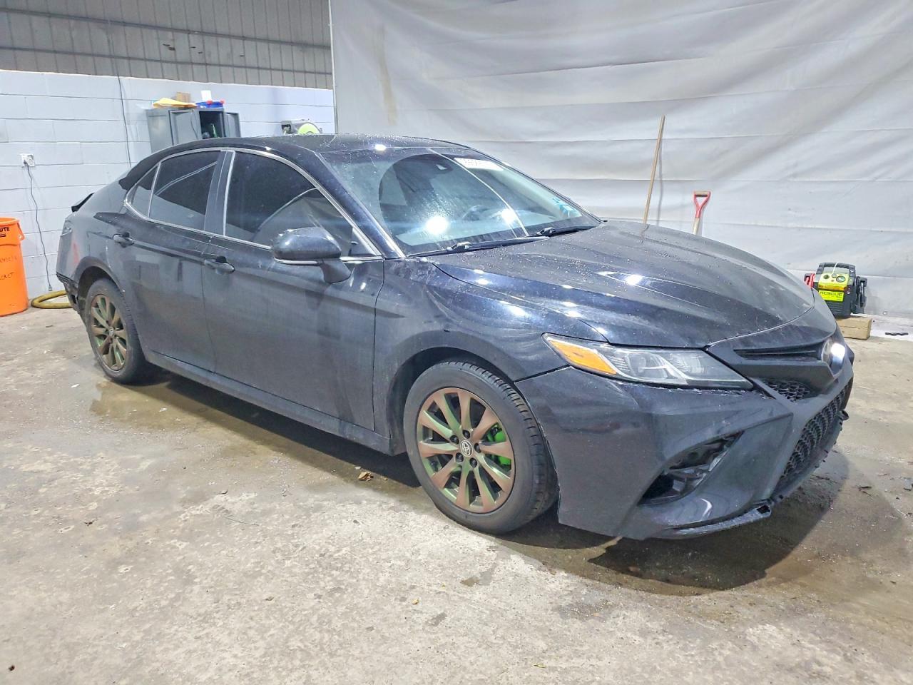 2020 Toyota Camry Le - Image 4