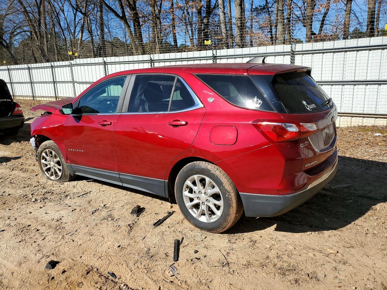 2021 Chevrolet Equinox Lt - Image 2