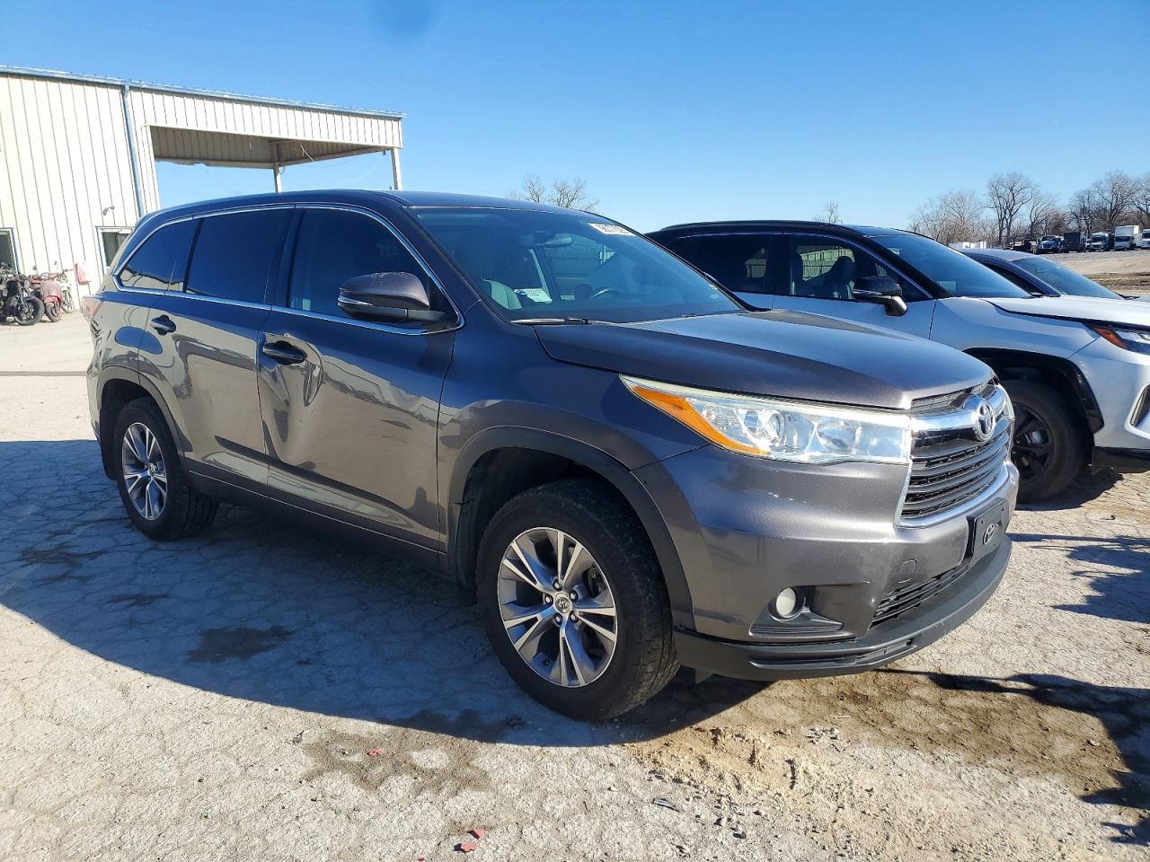 2014 Toyota Highlander - Image 4