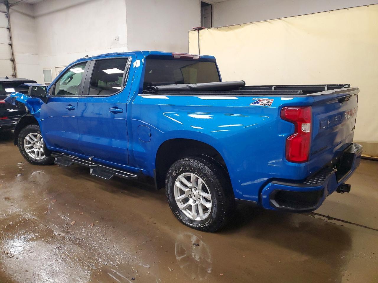 2023 Chevrolet Silverado K1500 Rst - Фото 2
