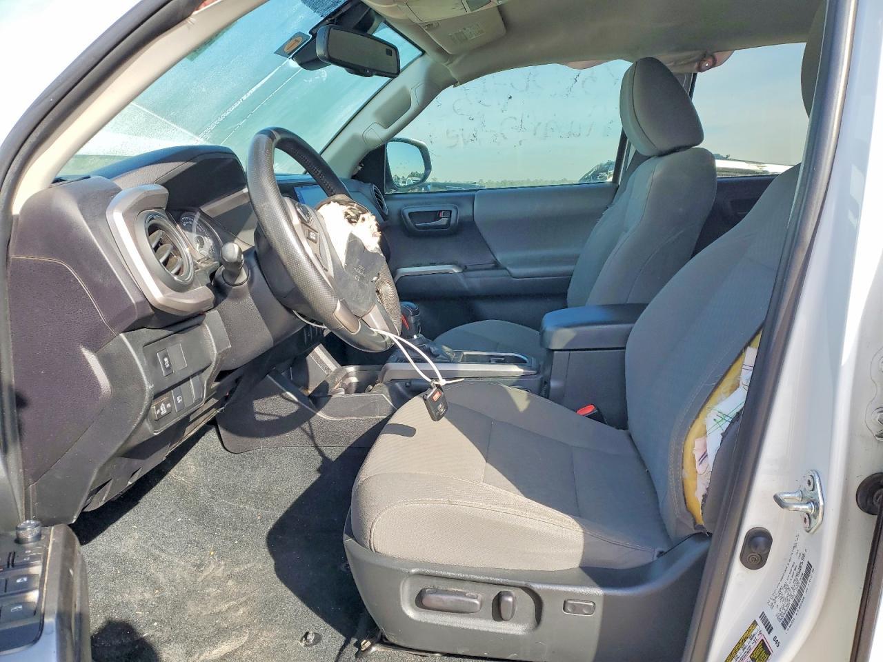 2023 Toyota Tacoma Double Cab - Image 7