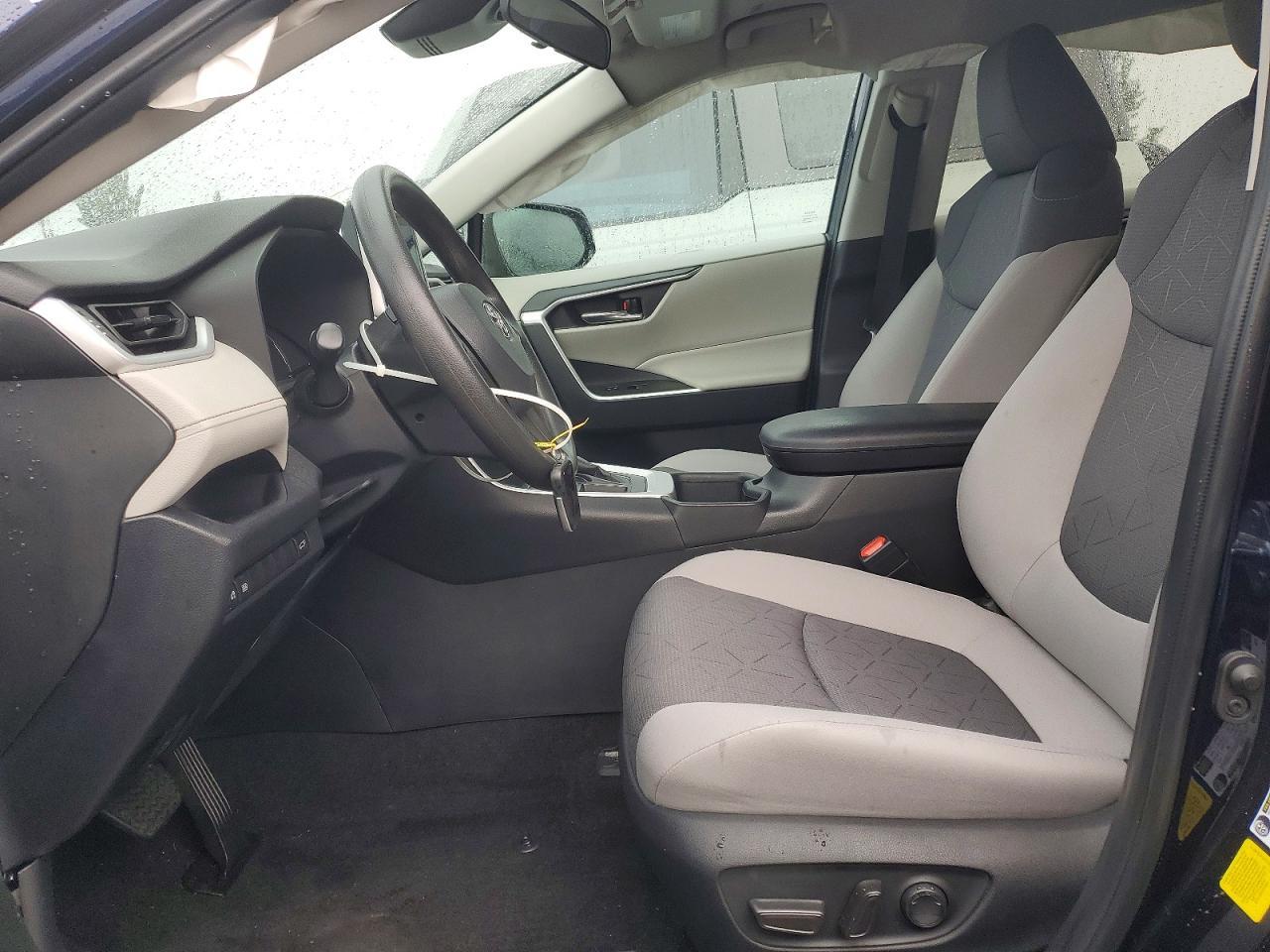 2024 Toyota Rav4 Xle - Image 7