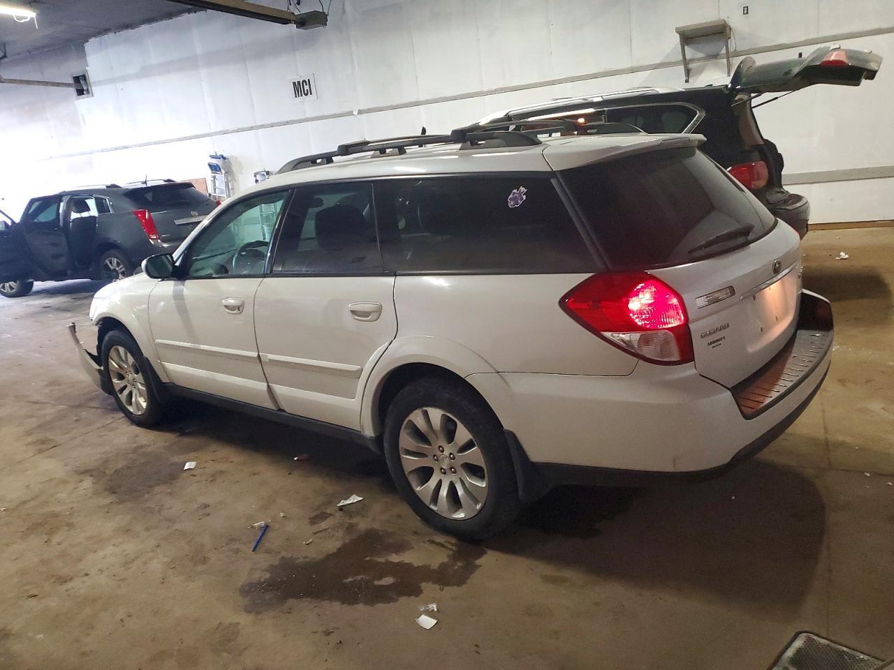 2009 Subaru Outback 2.5I Limited - Image 2