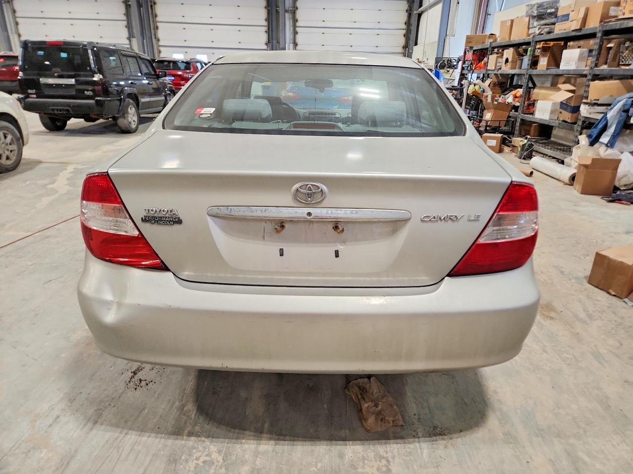 2002 Toyota Camry-Le - Фото 6