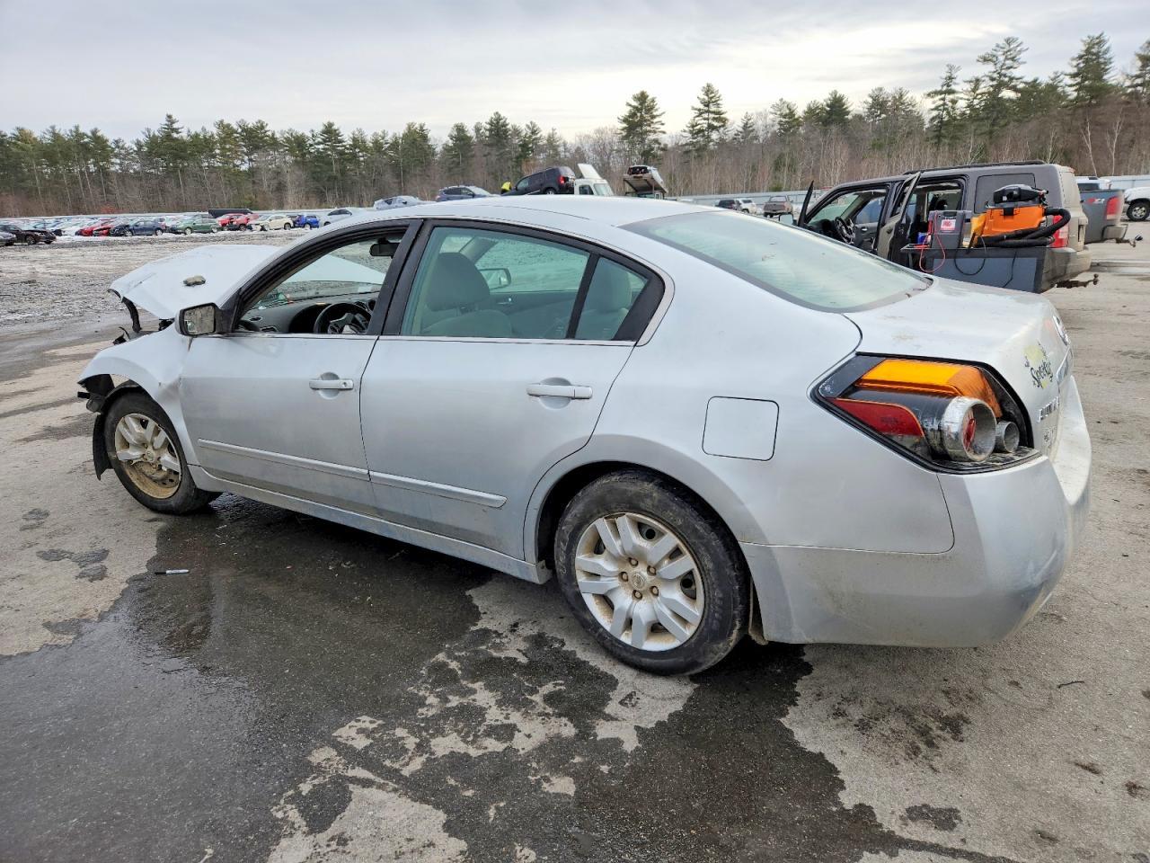 2009 Nissan Altima 2.5 - Image 2