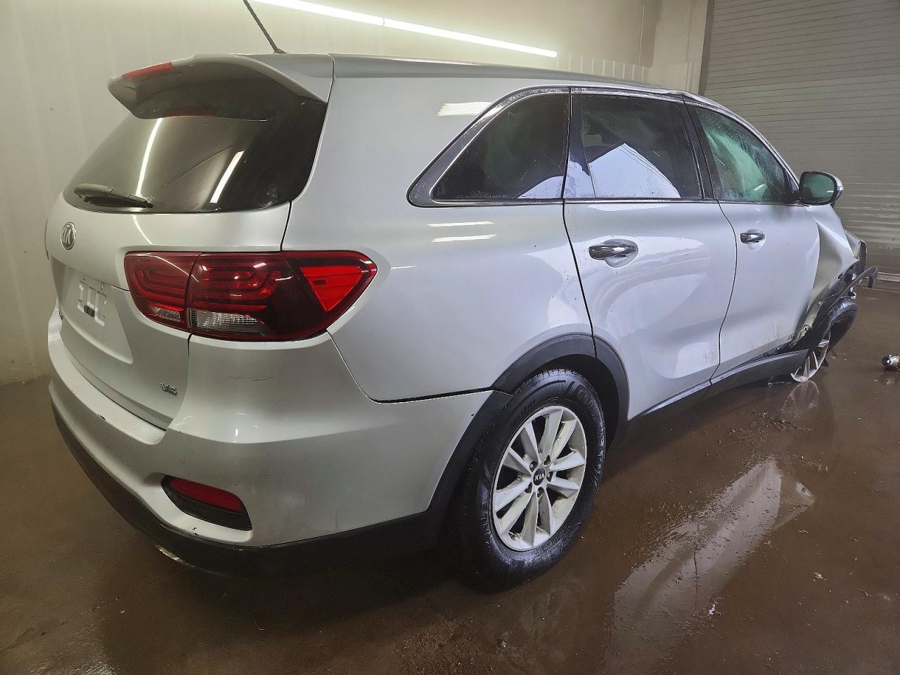 2019 Kia Sorento - Image 3