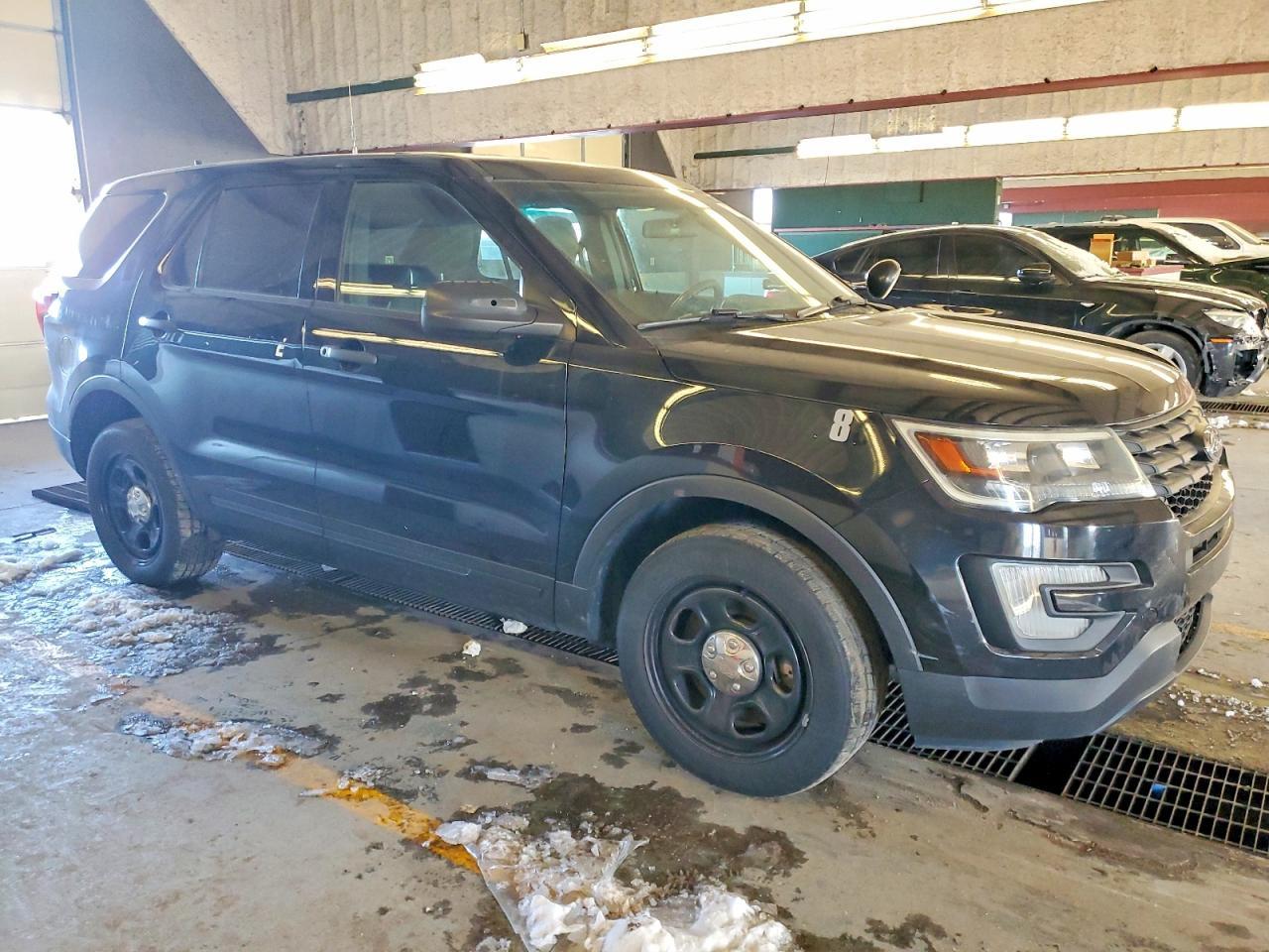 2017 Ford Explorer Police Interceptor - Image 4