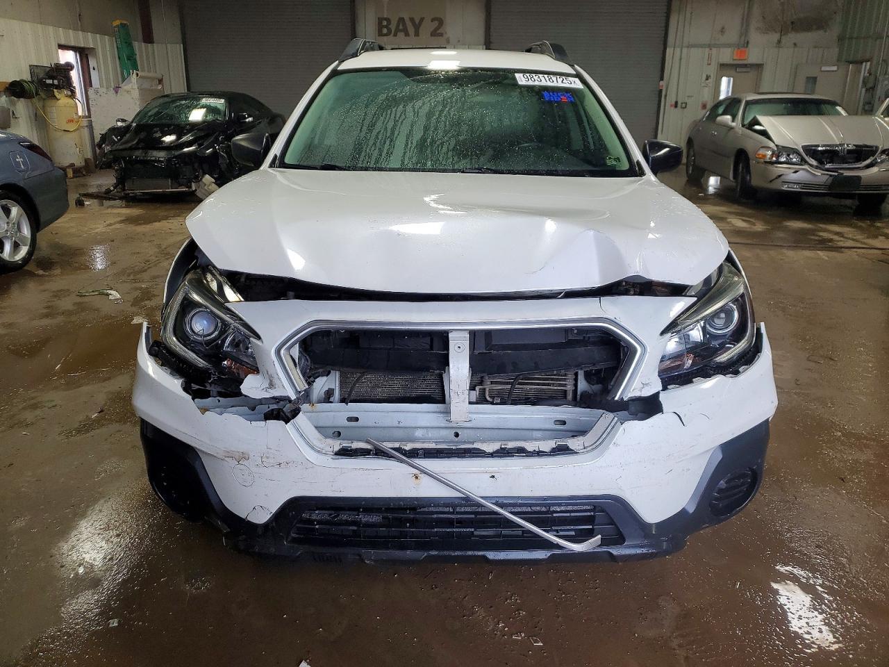 2018 Subaru Outback 2.5I - Image 5