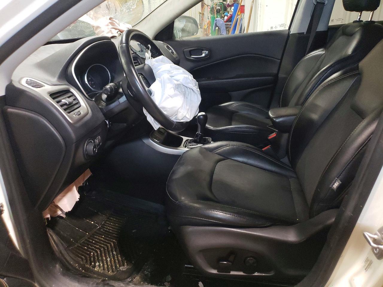 2018 Jeep Compass Latitude - Image 7