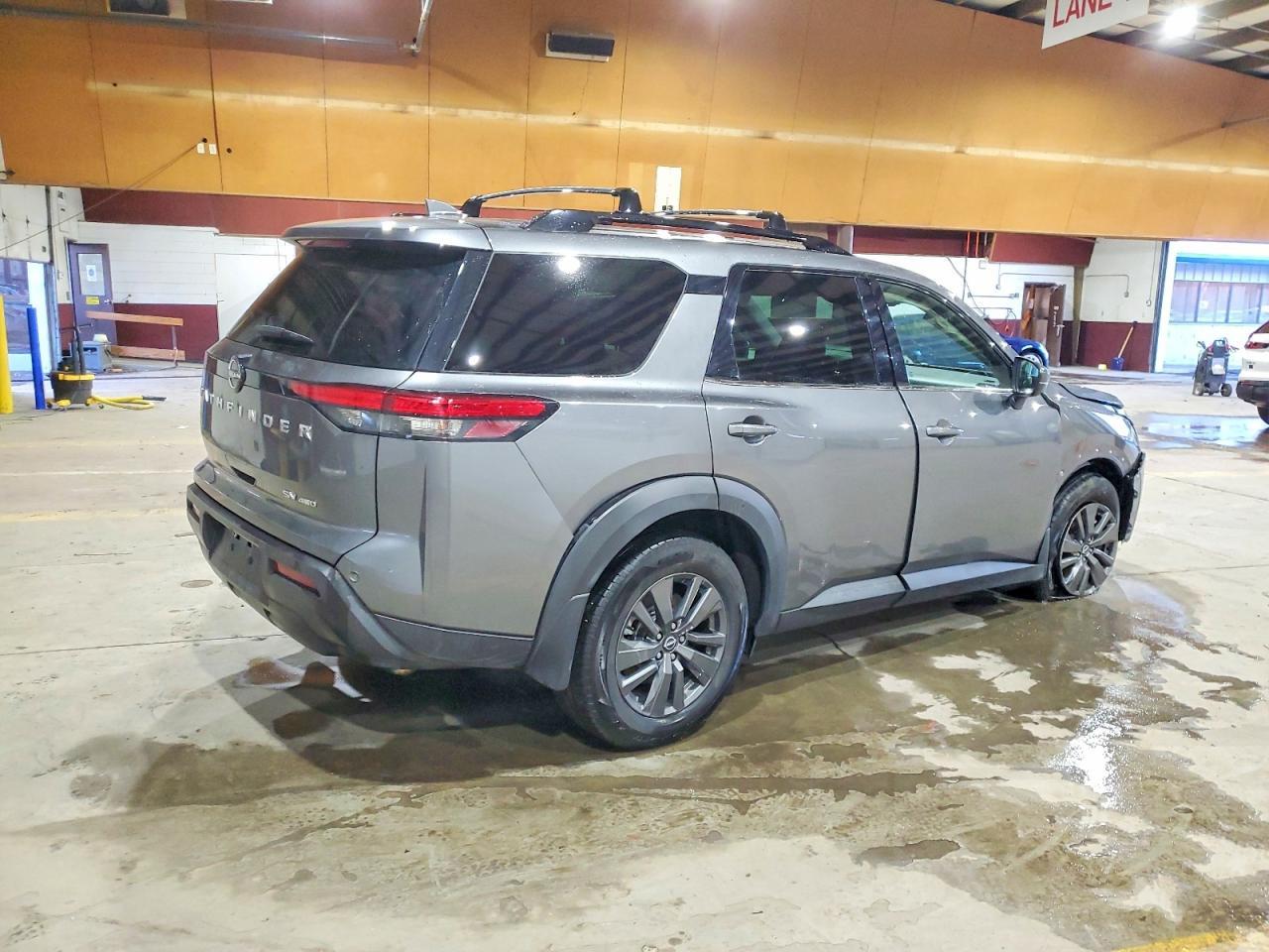 2022 Nissan Pathfinder Sv - Image 3