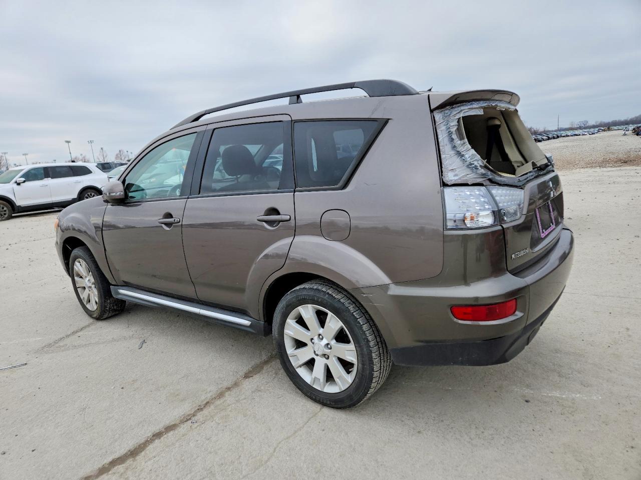 2010 Mitsubishi Outlander Se - Фото 2