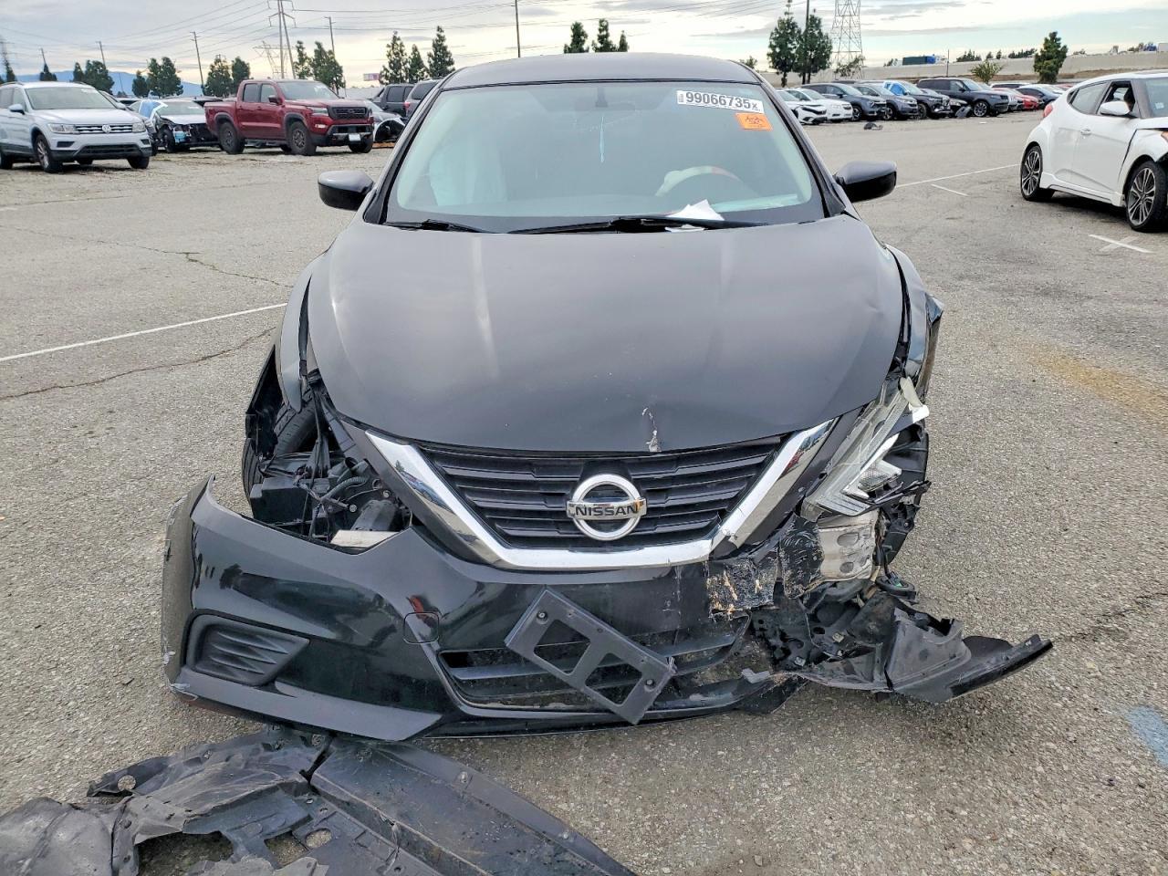 2018 Nissan Altima 2.5 - Image 5