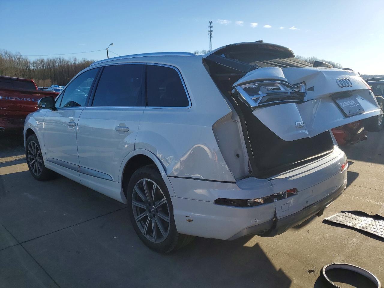 2017 Audi Q7 Premium Plus - Image 2