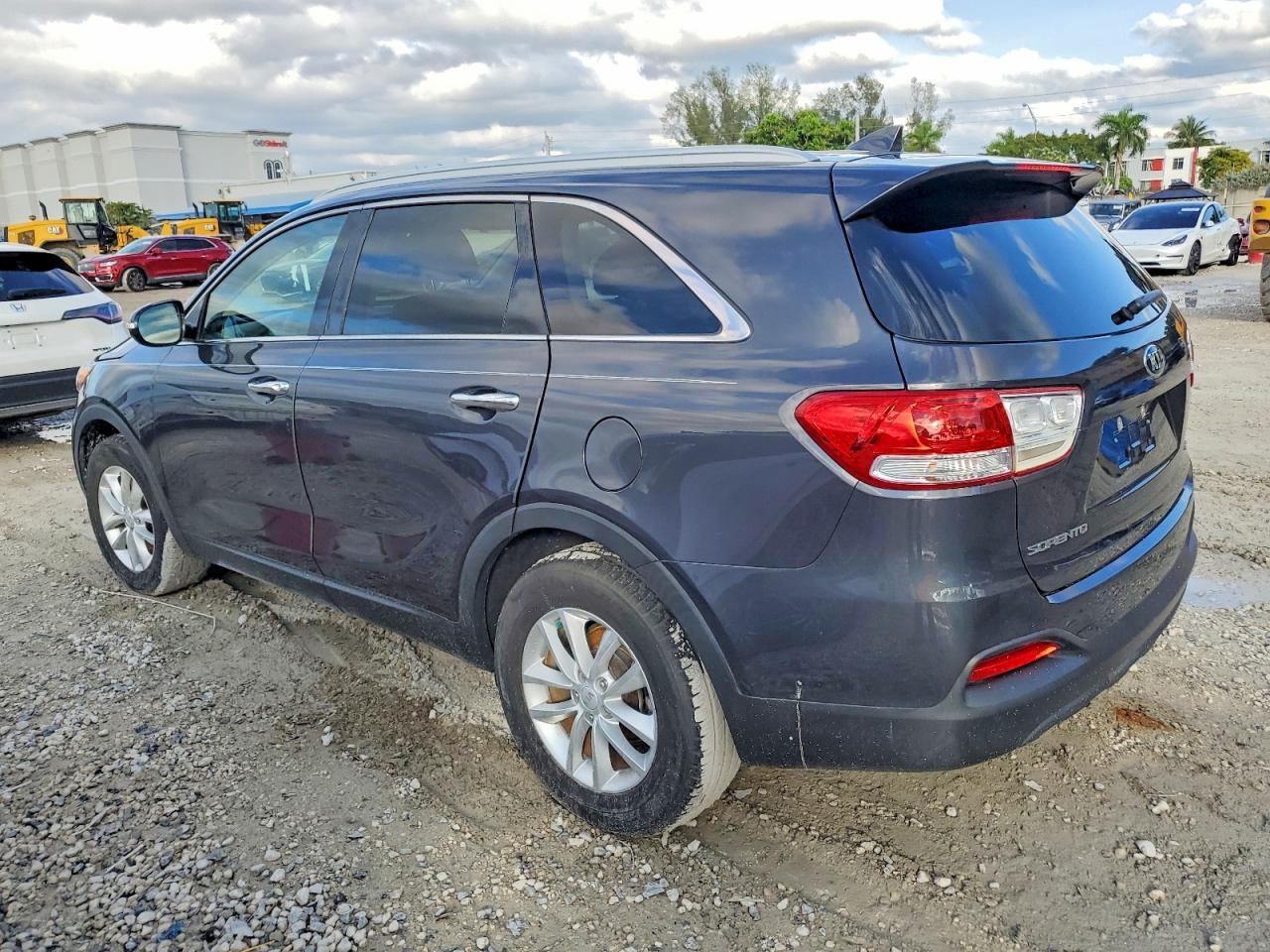 2018 Kia Sorento Lx - Фото 2