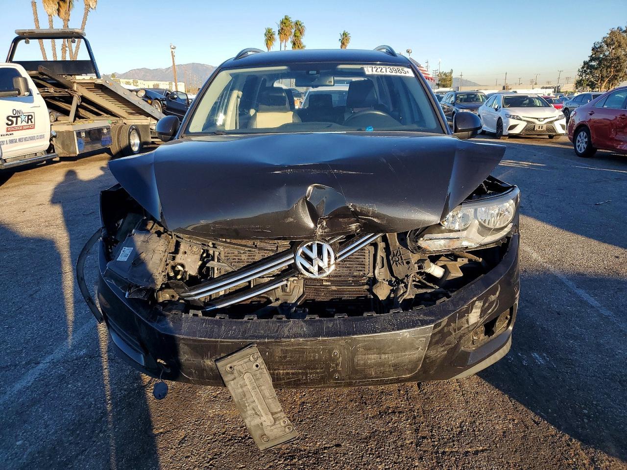 2016 Volkswagen Tiguan S - Фото 5