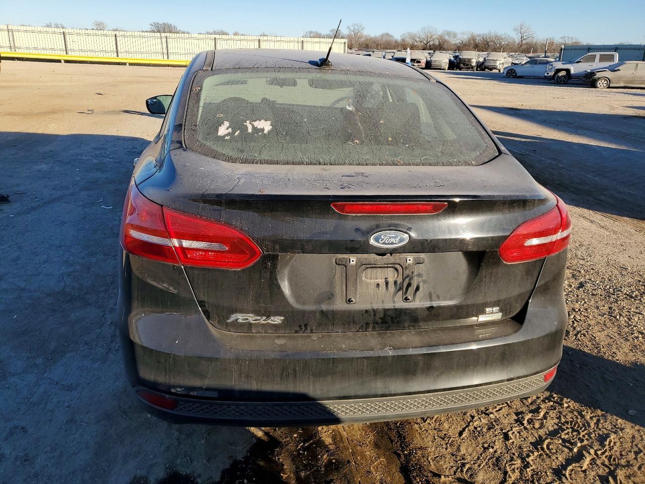 2018 Ford Focus Se - Image 6