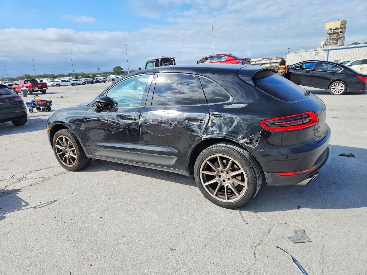 2015 Porsche Macan S - Image 2