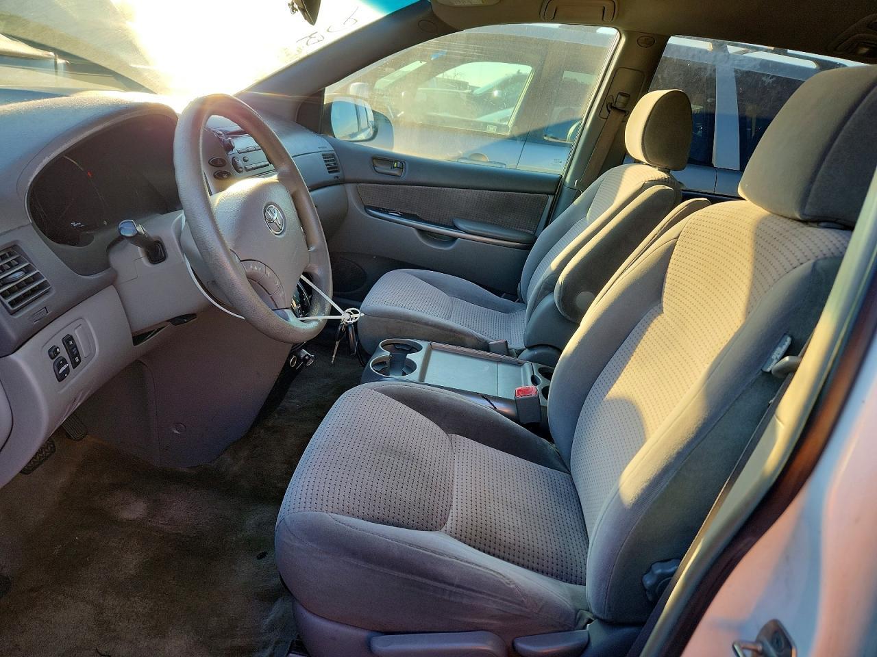 2006 Toyota Sienna Le 8 Passenger - Фото 7