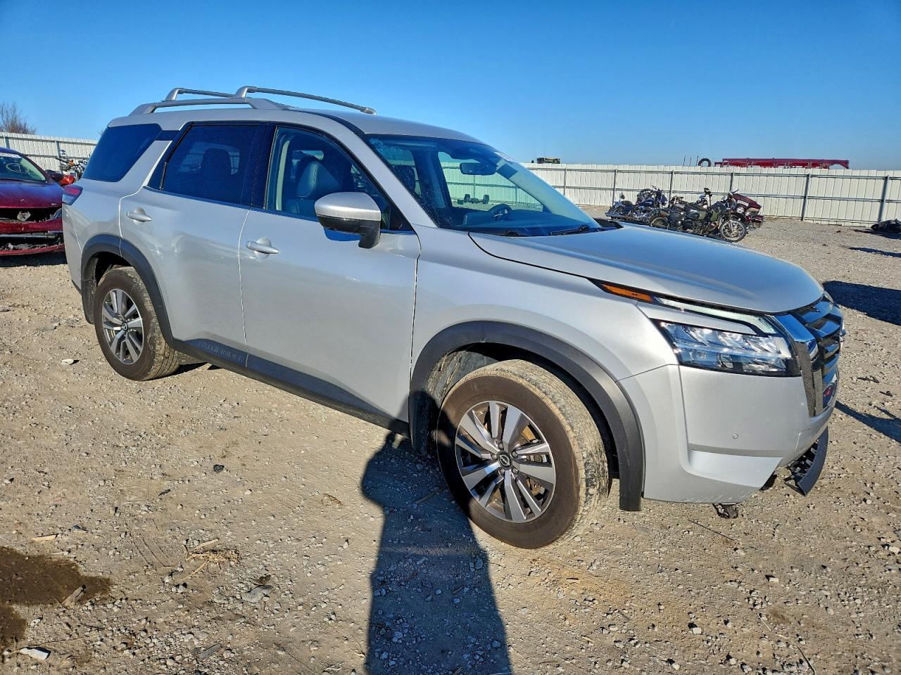 2023 Nissan Pathfinder Sl - Image 4