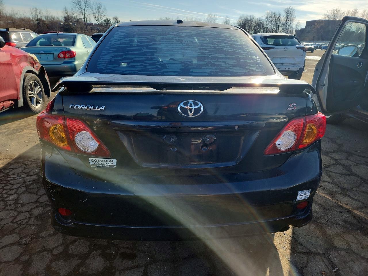 2010 Toyota Corolla Base - Фото 6
