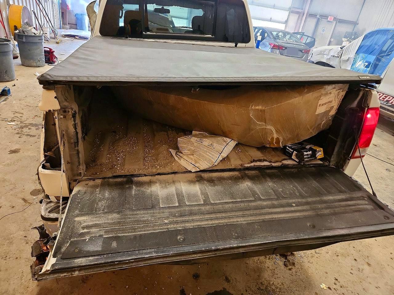 2010 Nissan Titan Xe - Фото 6