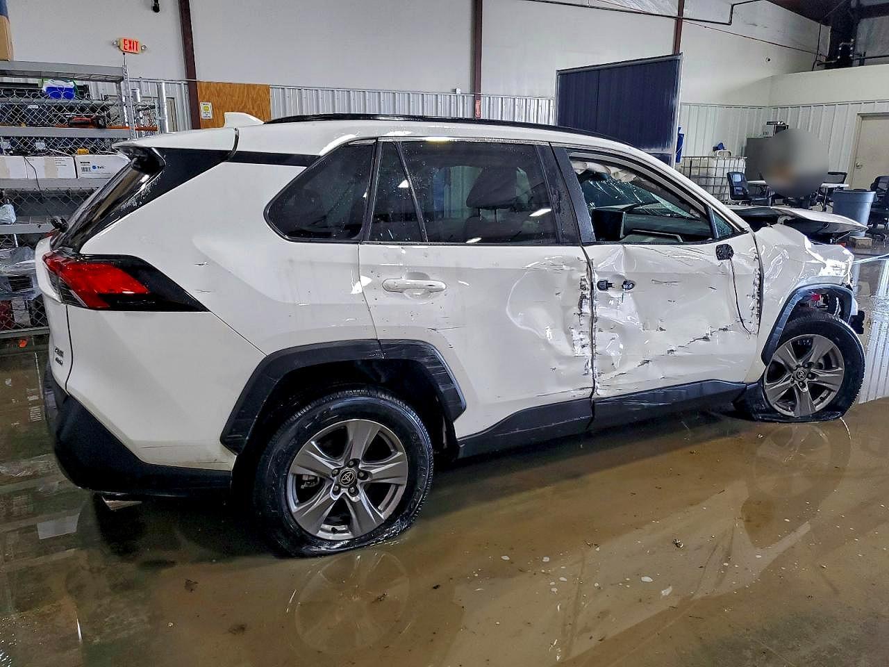 2024 Toyota Rav4 - Image 3