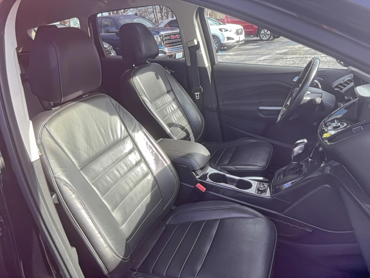 2016 Ford Escape Titanium - Фото 5