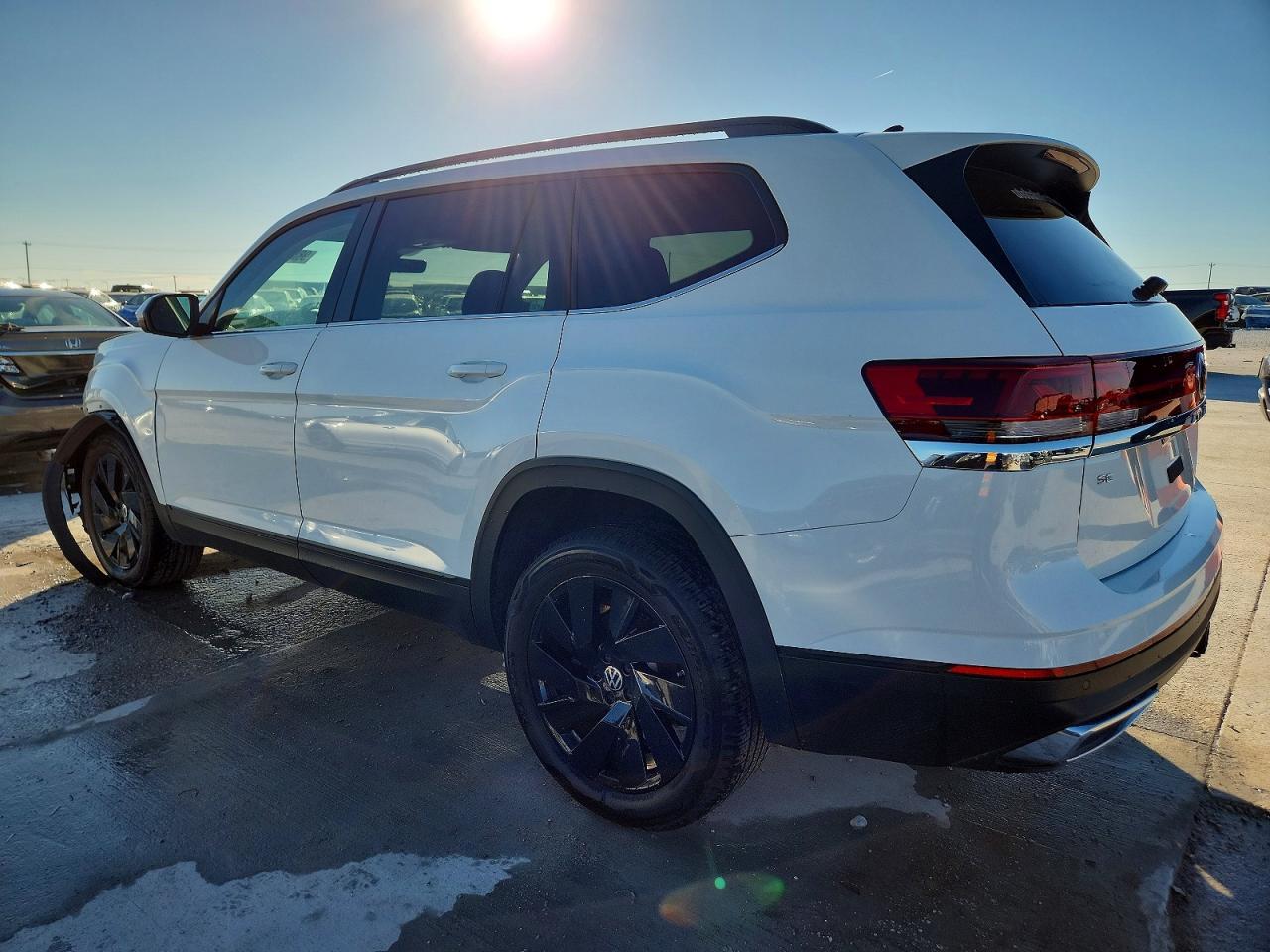 2025 Volkswagen Atlas Se - Фото 2