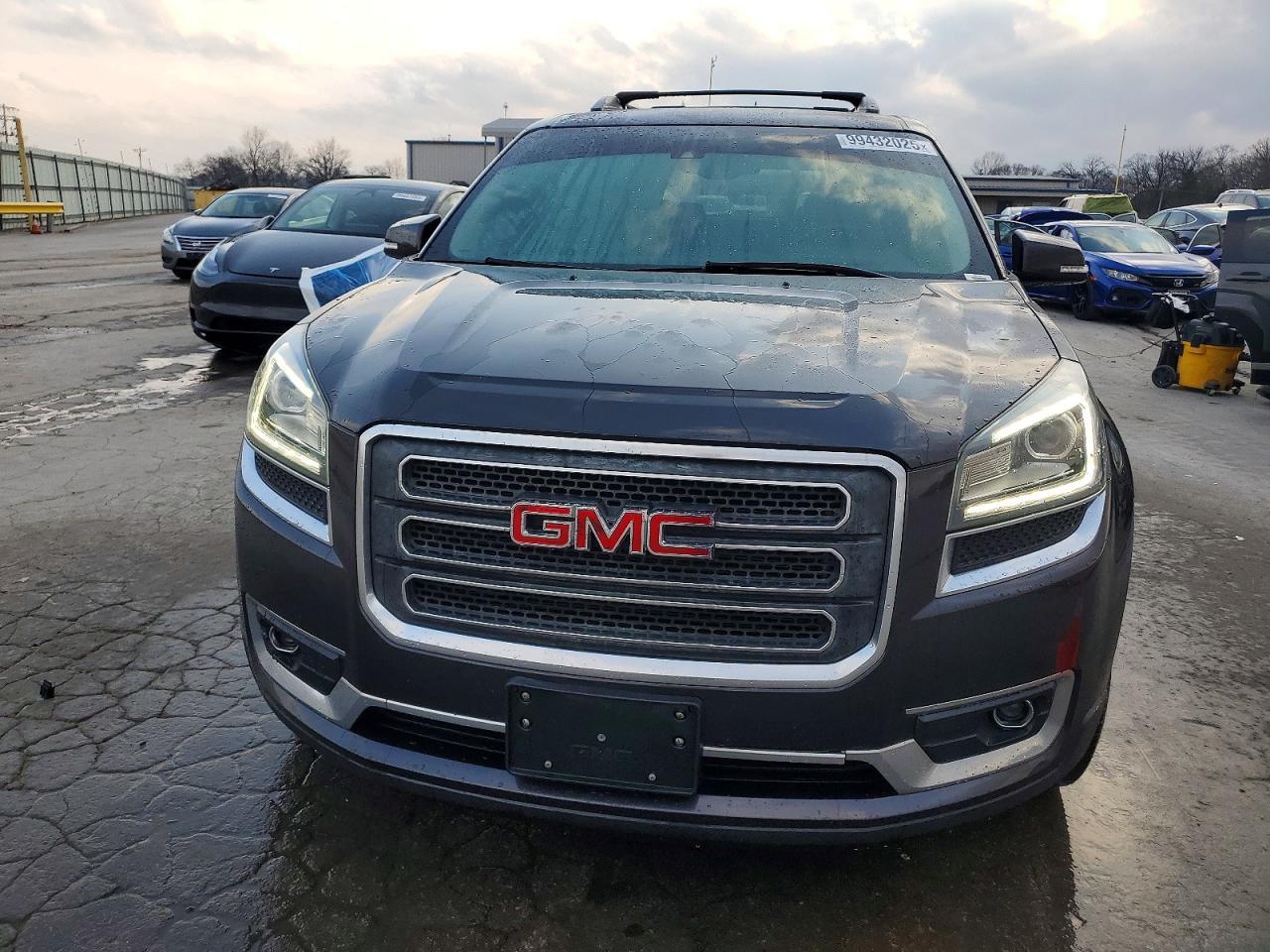 2017 GMC Acadia Limited Slt-2 - Image 5